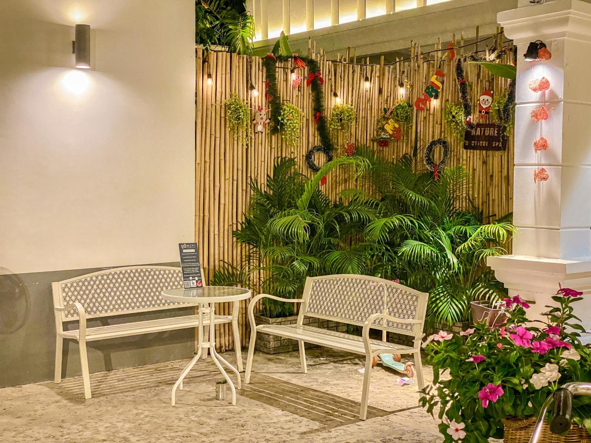 Muni Residence & Spa Battambang Buitenkant foto